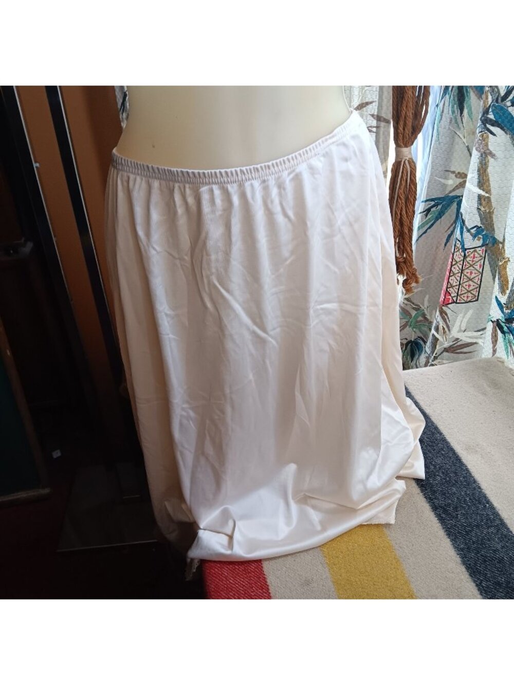 Vintage Medium Elastic Waist White Half Slip With Lace Hem Womens
